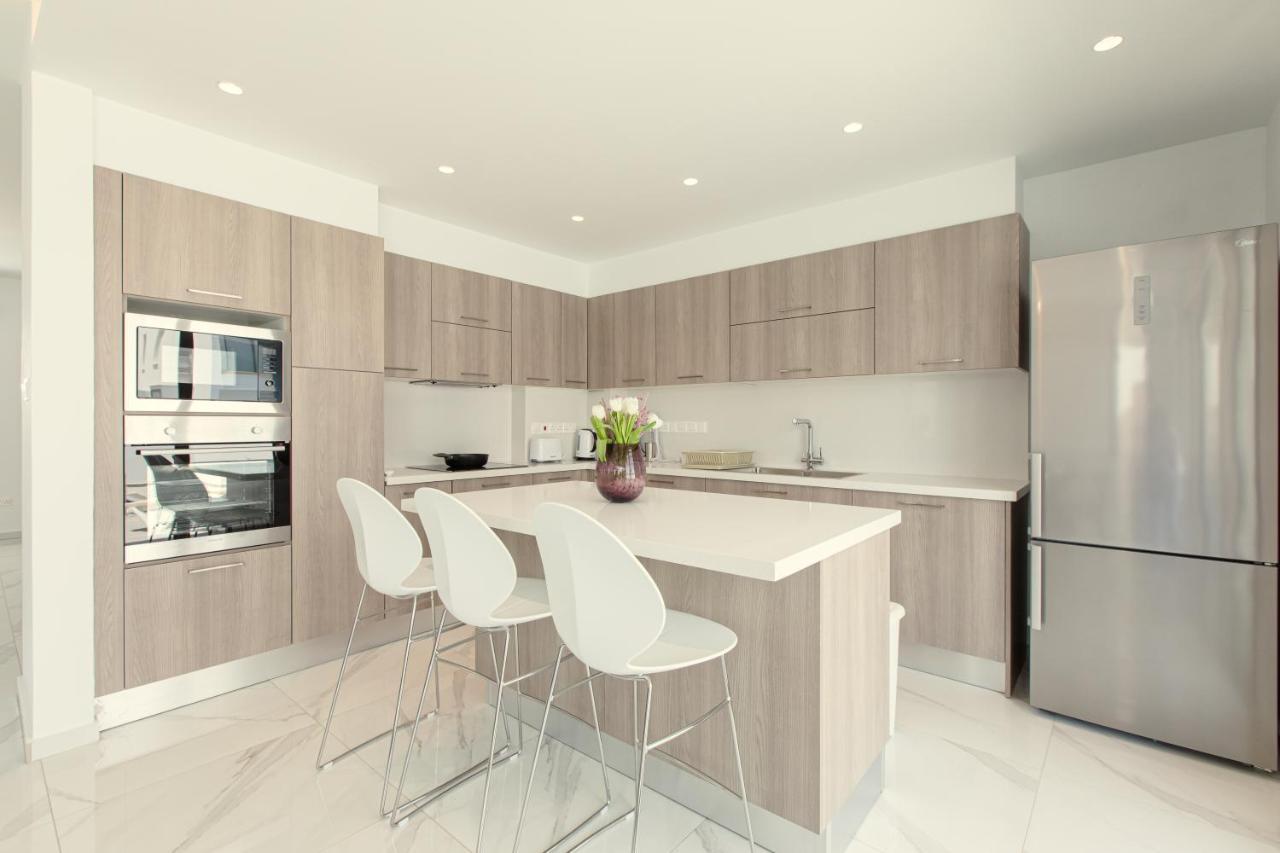 Palm Tree Villas Livadhia 外观 照片
