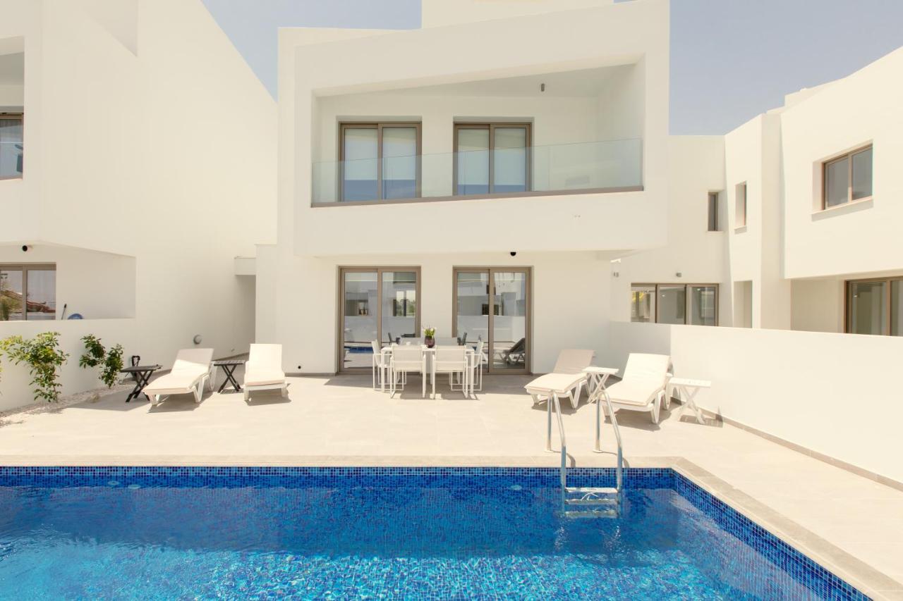 Palm Tree Villas Livadhia 外观 照片