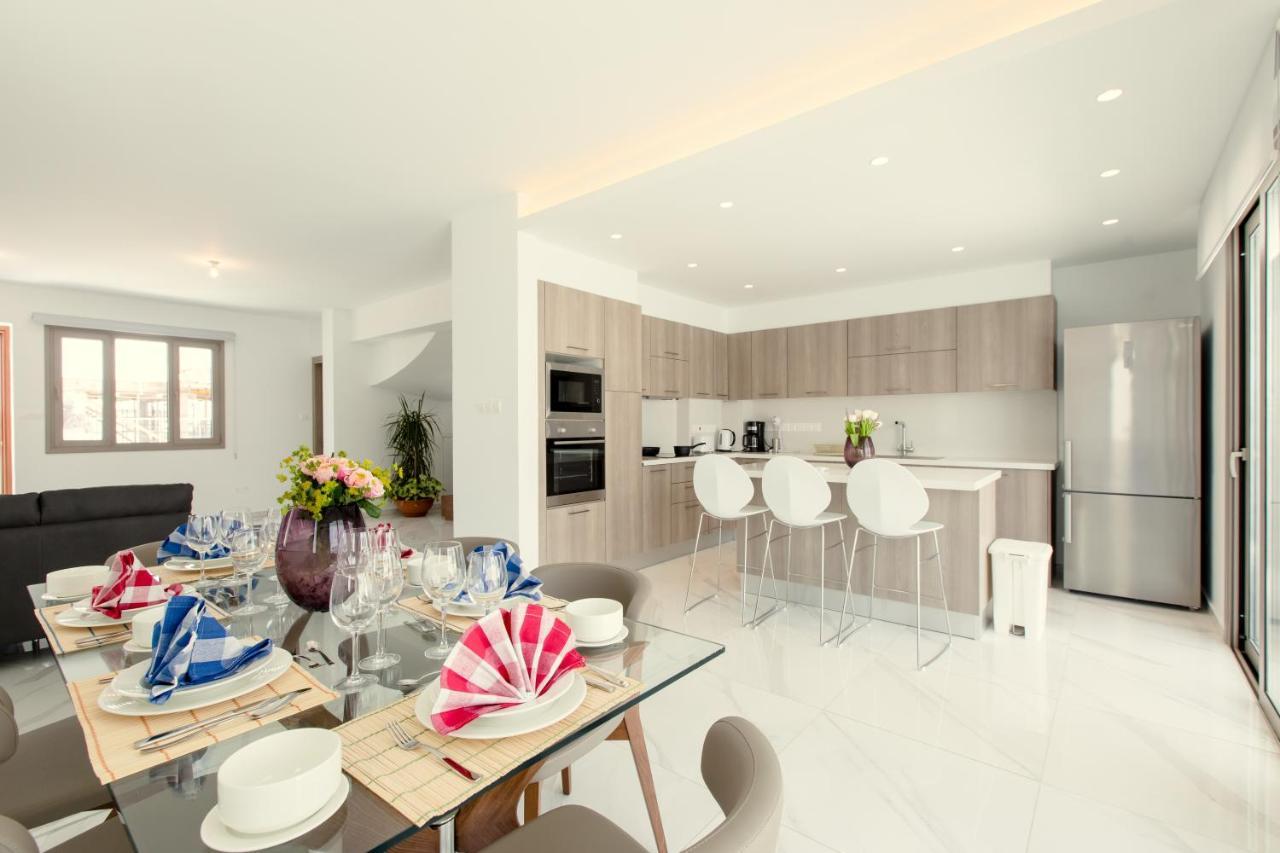 Palm Tree Villas Livadhia 外观 照片