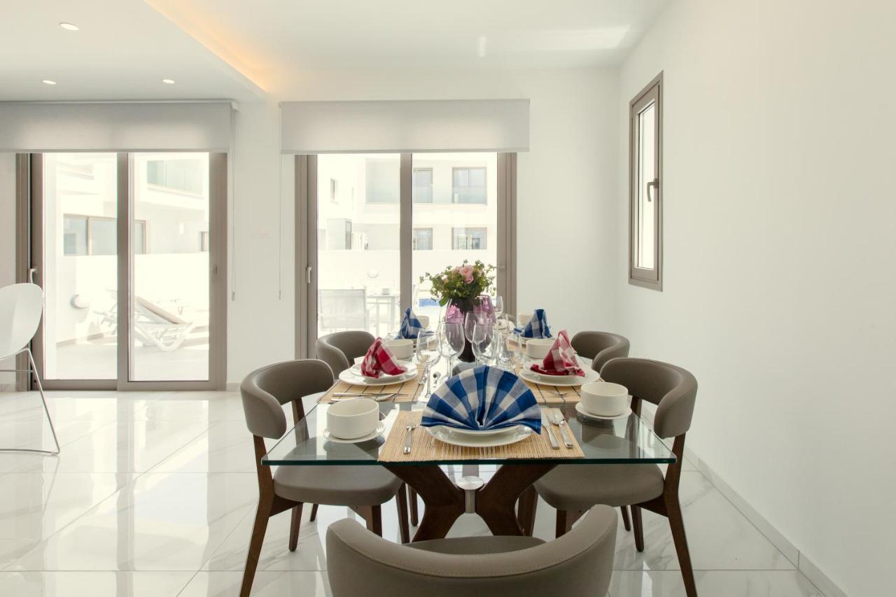 Palm Tree Villas Livadhia 外观 照片